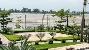 evaara by the ganges