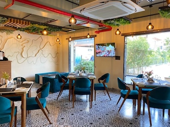 evaara by the ganges