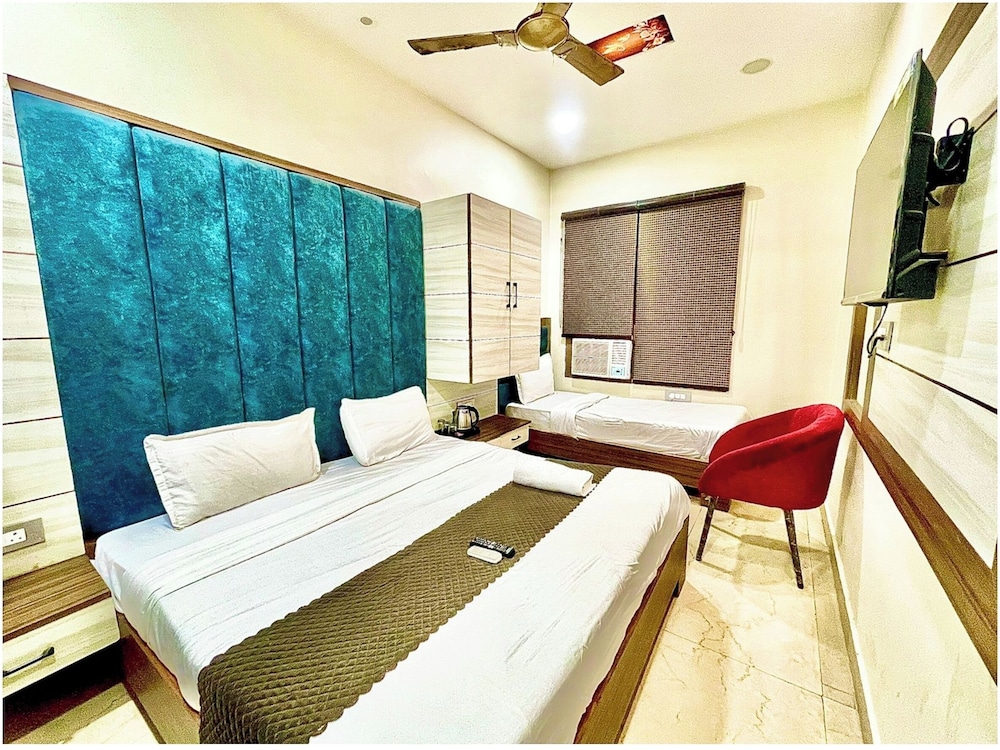 hotel blackwood by monga dreams
