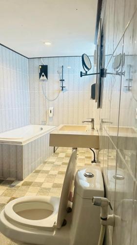 the windsor boutique resort