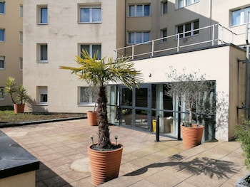 aparthotel terres de france rouen flaubert