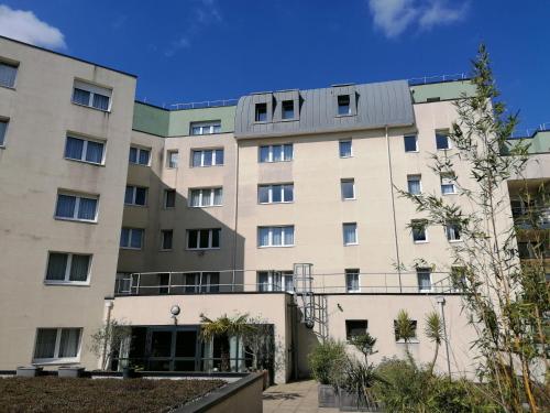 aparthotel terres de france rouen flaubert