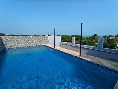 Pv Tower - Auro Beach,,3 star