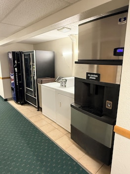 Budget Inn And Suites,,3 star