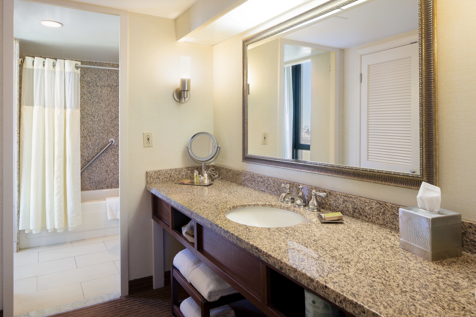 doubletree by hilton philadelphia airport