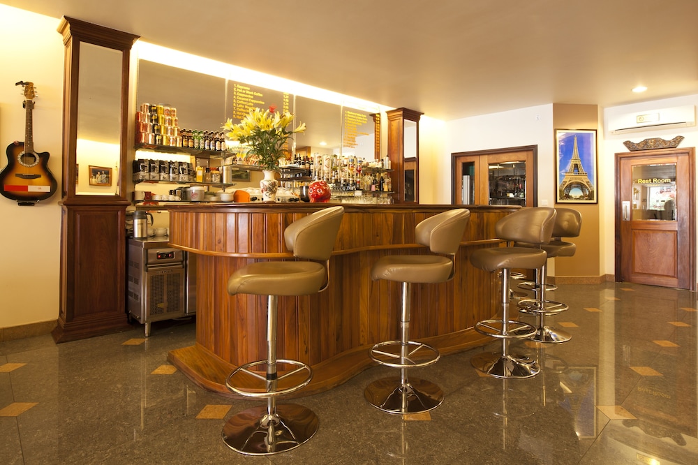 golden house international hotel