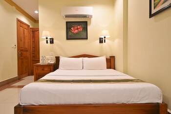 golden house international hotel