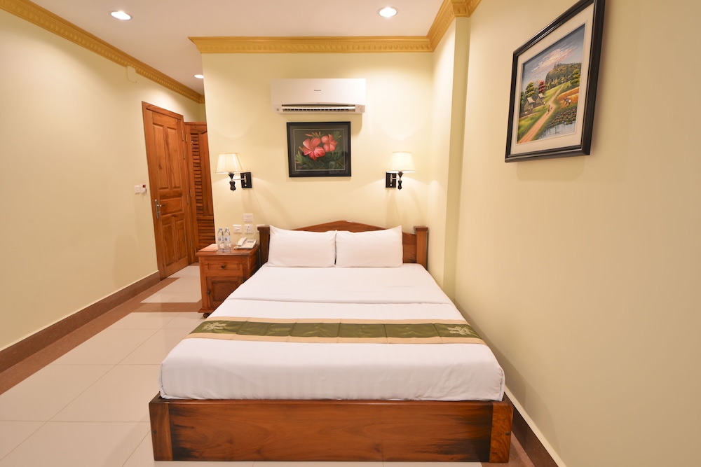 golden house international hotel