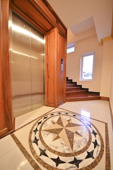 golden house international hotel