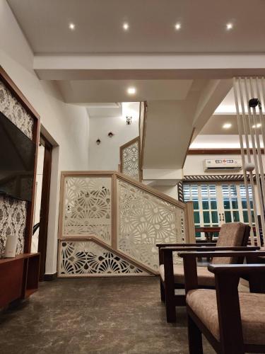 live on cloud 9 at kochi