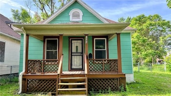 Locust Housing,,2 star