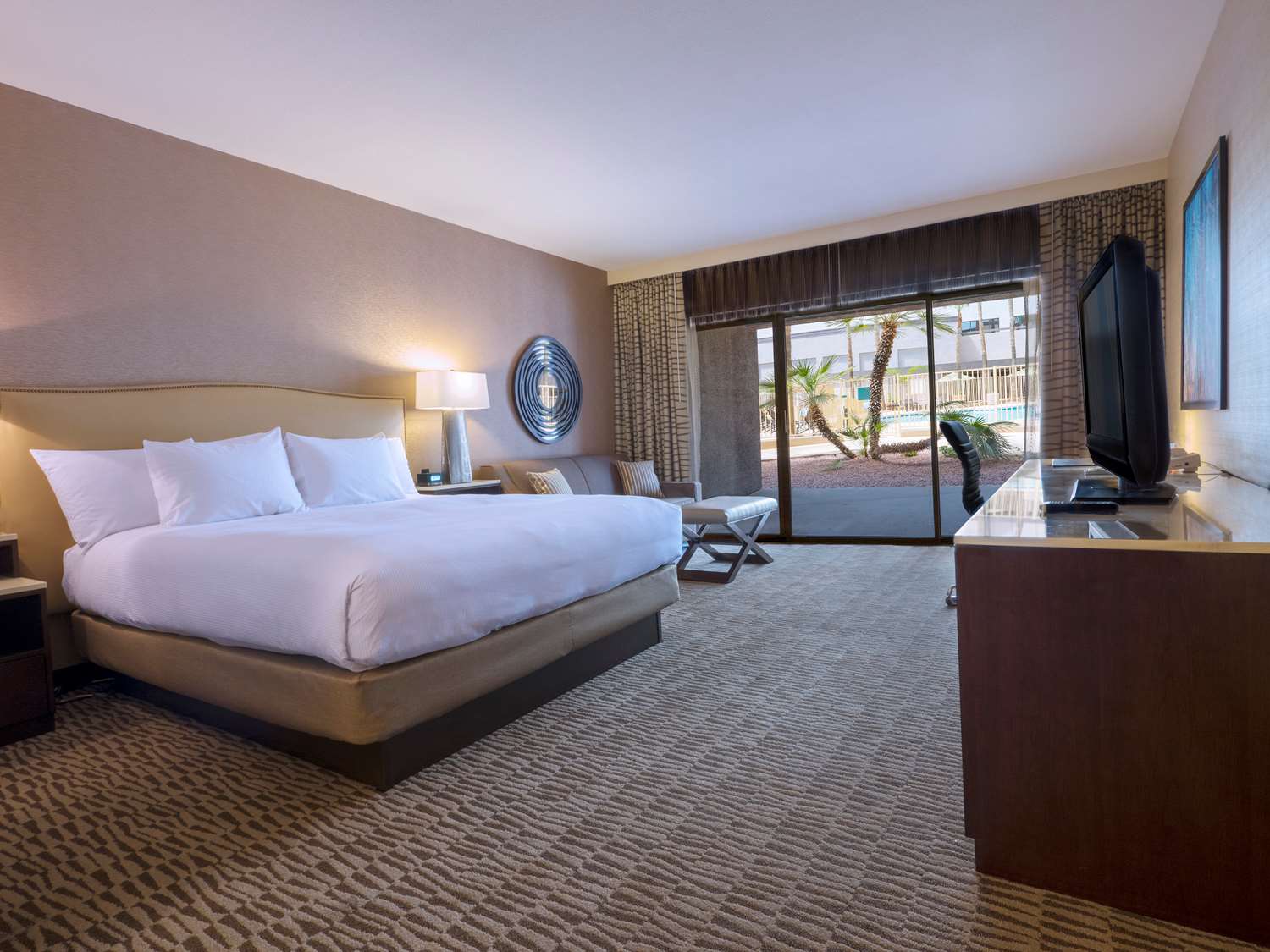 hilton phoenix airport