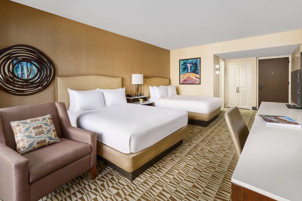 hilton phoenix airport