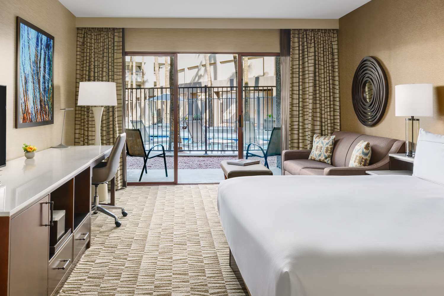 hilton phoenix airport