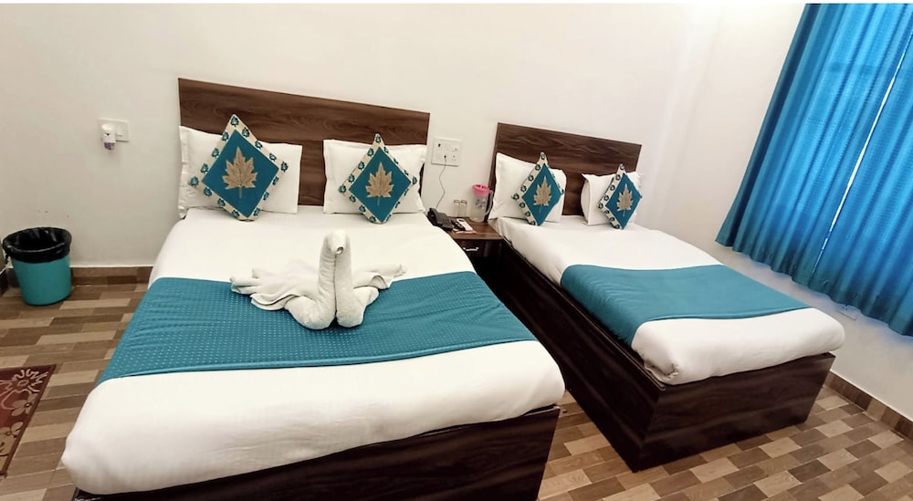 hotel the nv grand palace vrindavan