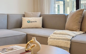 Higuests - La Rive Classy 2Br & Balcony,,0 star