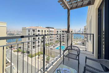Higuests - La Rive Classy 2Br & Balcony,,0 star