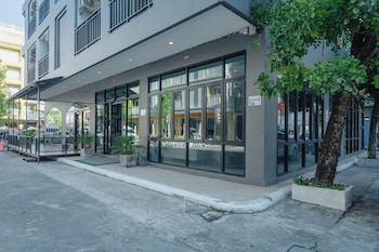 di yana patong