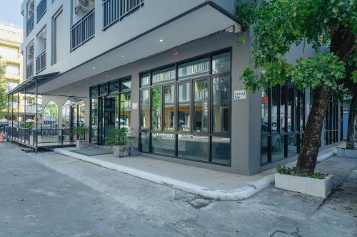 di yana patong