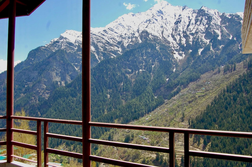 hotel chandrabhaga pangi valley