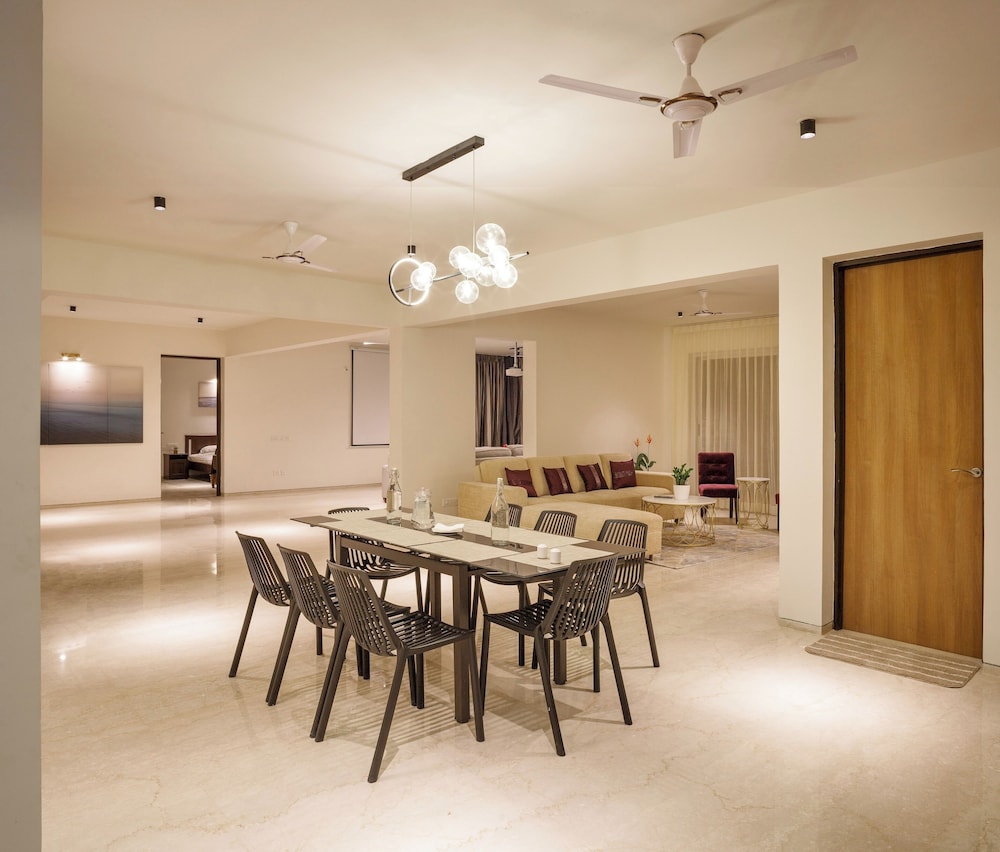 golf view home by stayjade