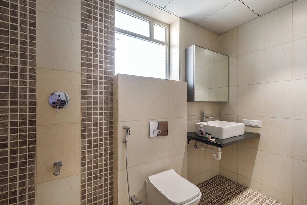 golf view home by stayjade