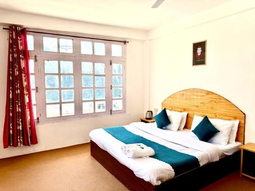 Hotel The Premium Villa Old Manali View,,2 star