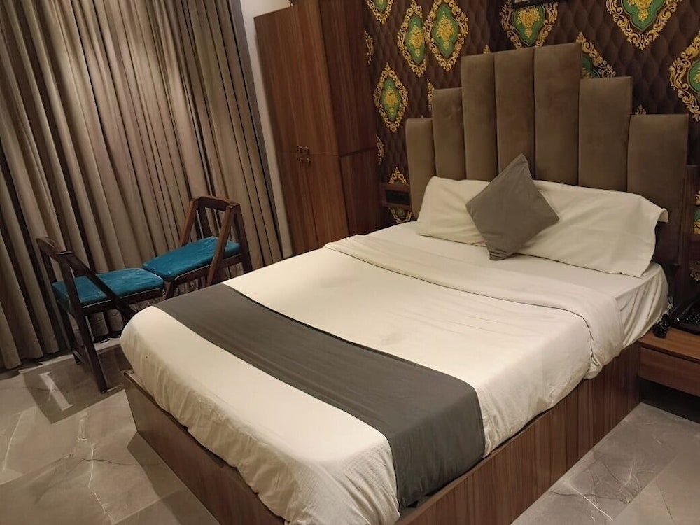 hotel saurabh inn