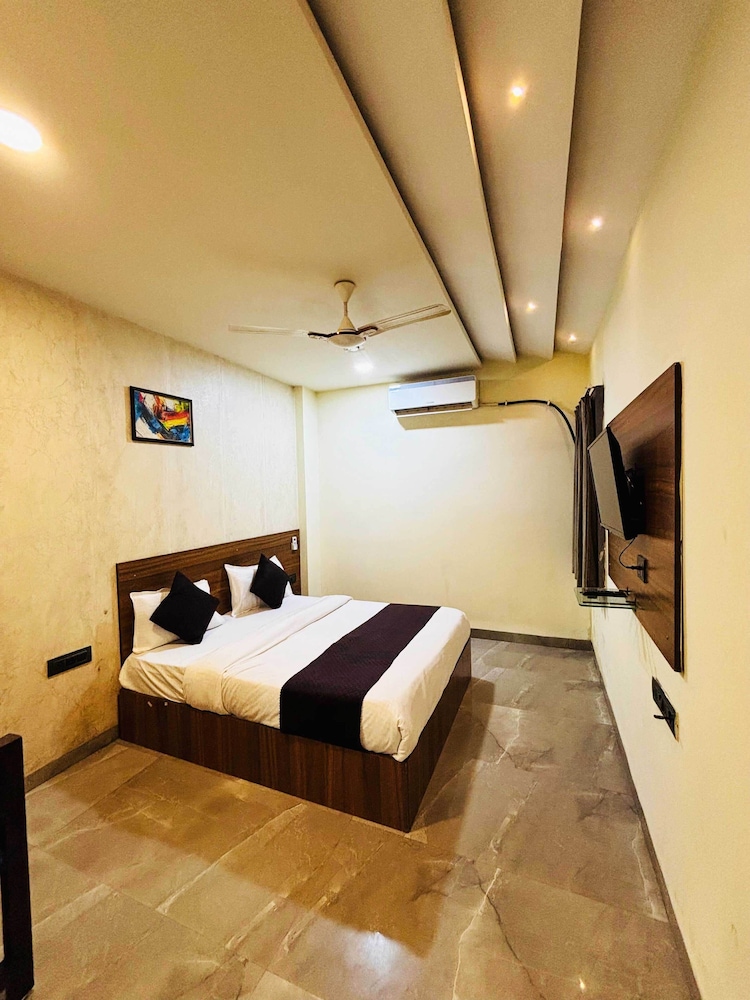 hotel saurabh inn