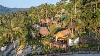 roomquest theva resort koh samui