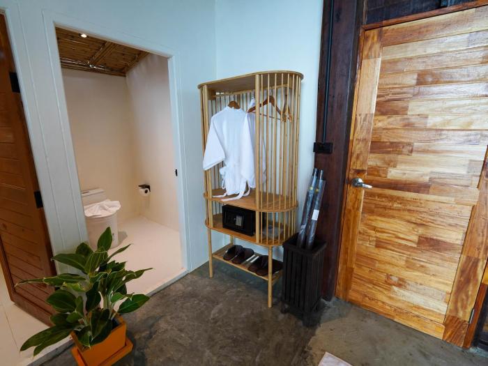 roomquest theva resort koh samui