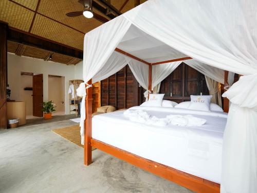 roomquest theva resort koh samui