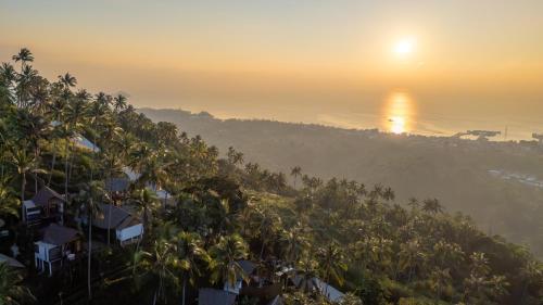 roomquest theva resort koh samui