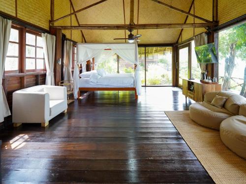 roomquest theva resort koh samui