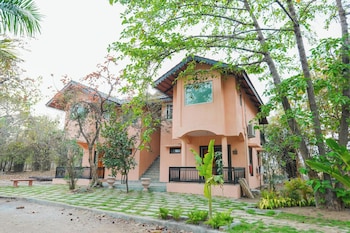 nidhivann wellness retreat resort pench