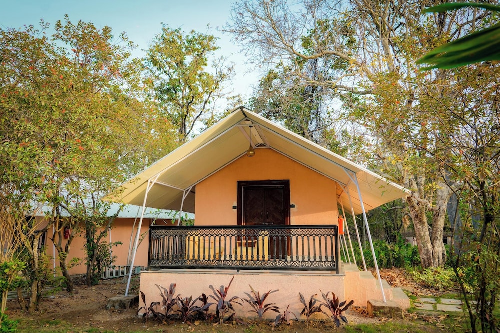 nidhivann wellness retreat resort pench
