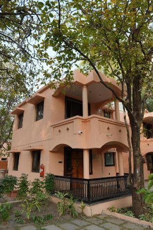 nidhivann wellness retreat resort pench