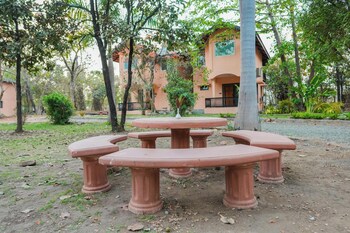 nidhivann wellness retreat resort pench