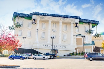 microtel inn and suites by wyndham pigeon forge