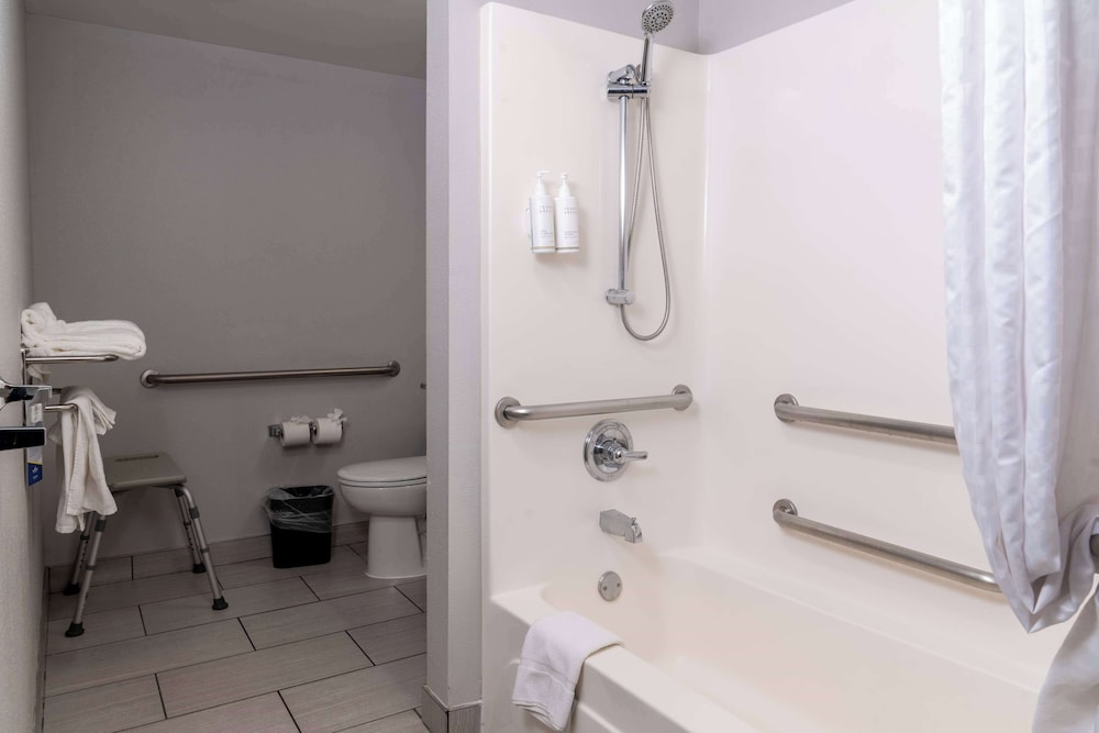 microtel inn and suites by wyndham pigeon forge