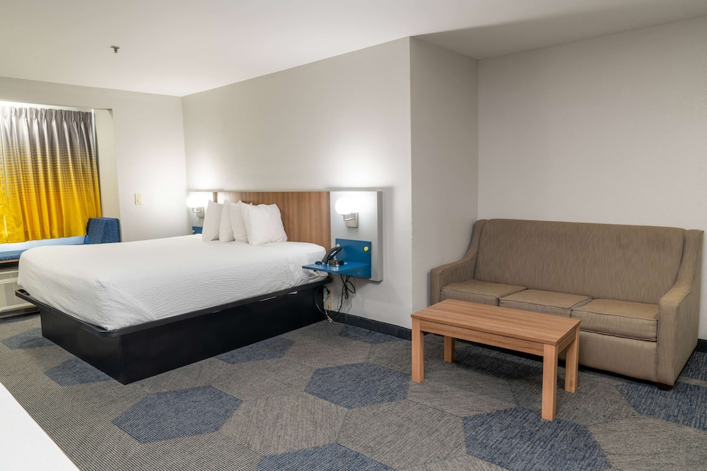 microtel inn and suites by wyndham pigeon forge