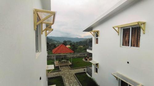 banana tree retreat