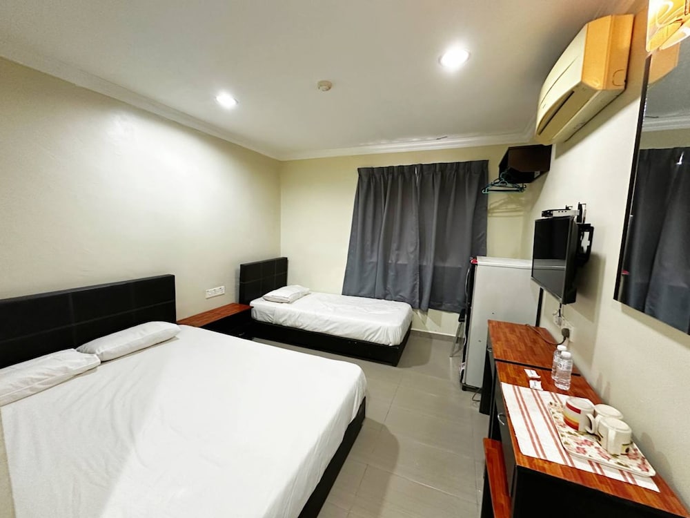 hotel o tasik utama
