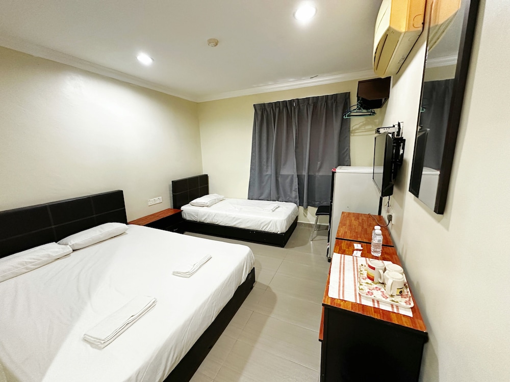 hotel o tasik utama