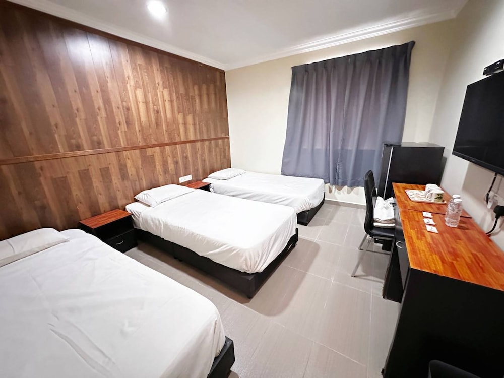 hotel o tasik utama