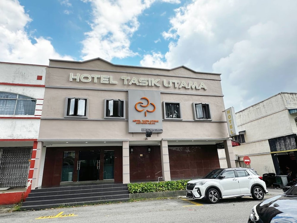 hotel o tasik utama