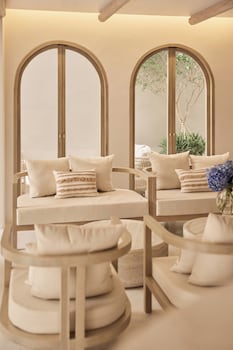 Pe-La Thapae Boutique Hotel,,2 star