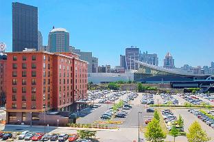 Hampton Inn & Suites Pittsburgh-Downtown,Green Tree>>Allegheny County,3 star