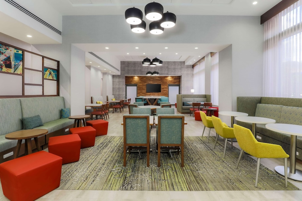 hampton inn and suites pittsburgh downtown
