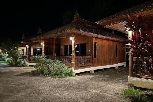 phra chan khiang dao resort